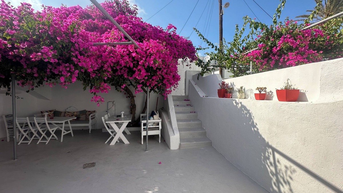 Messaria House | On Santorini, in the center of the island at Messaria a typical Cycladic house