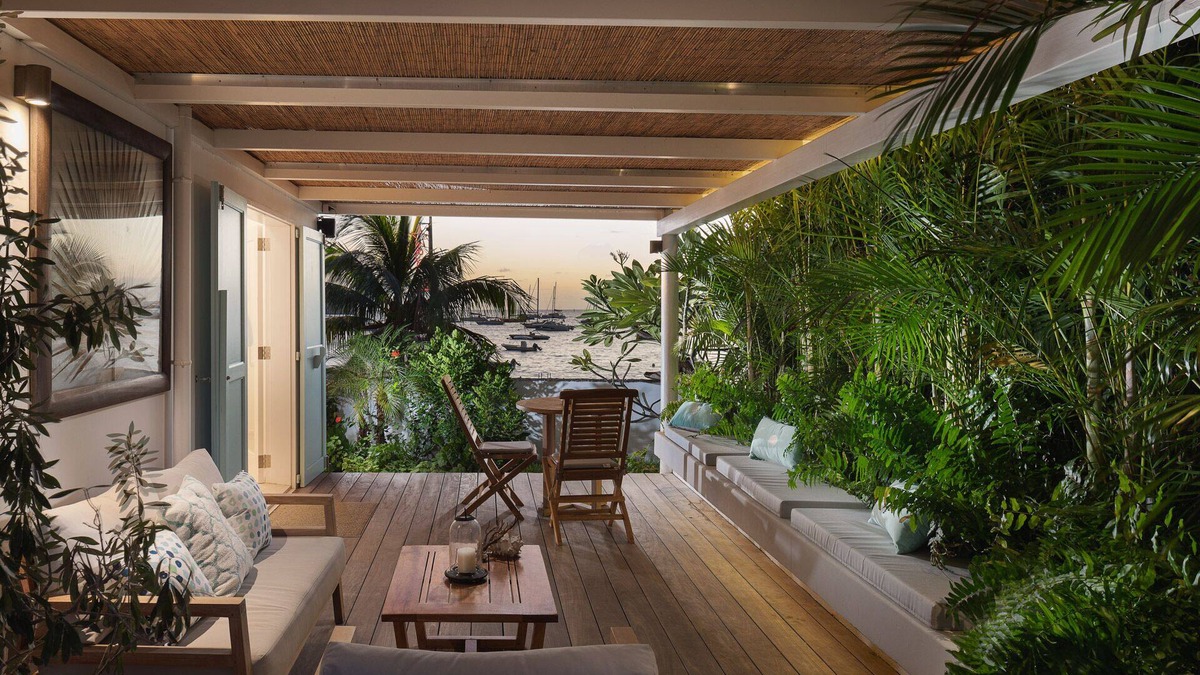 Corossol Apartment | On the Beach, in Saint Barth. Villa Mellow Mood