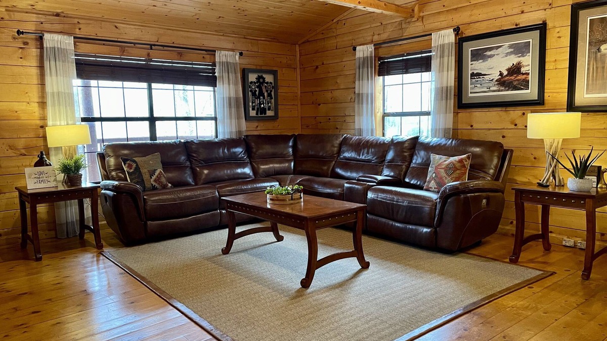 Negreet House | Once a Part of the Beloved Shady Oak Lodge - Cabin 1 - 4 beds w/Boat Ramp