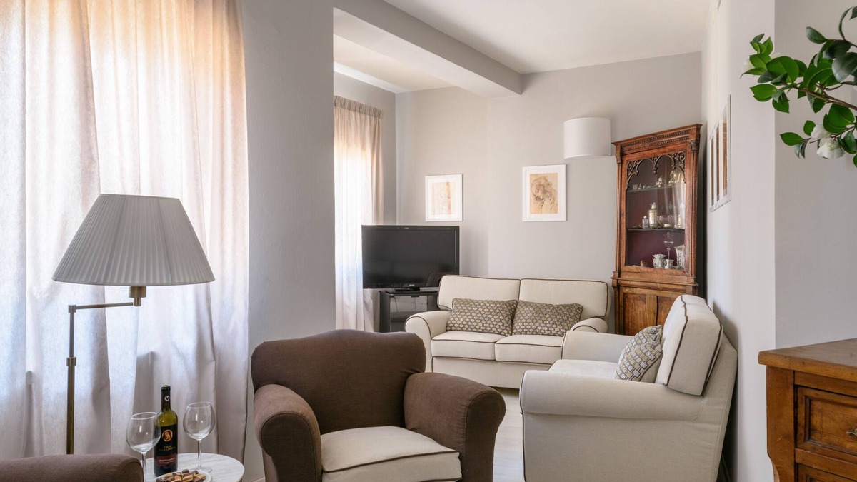 San Niccolo House | Once Upon A Time in Florence: NEW LUXURY AND CHARMING SUITE PONTE VECCHIO