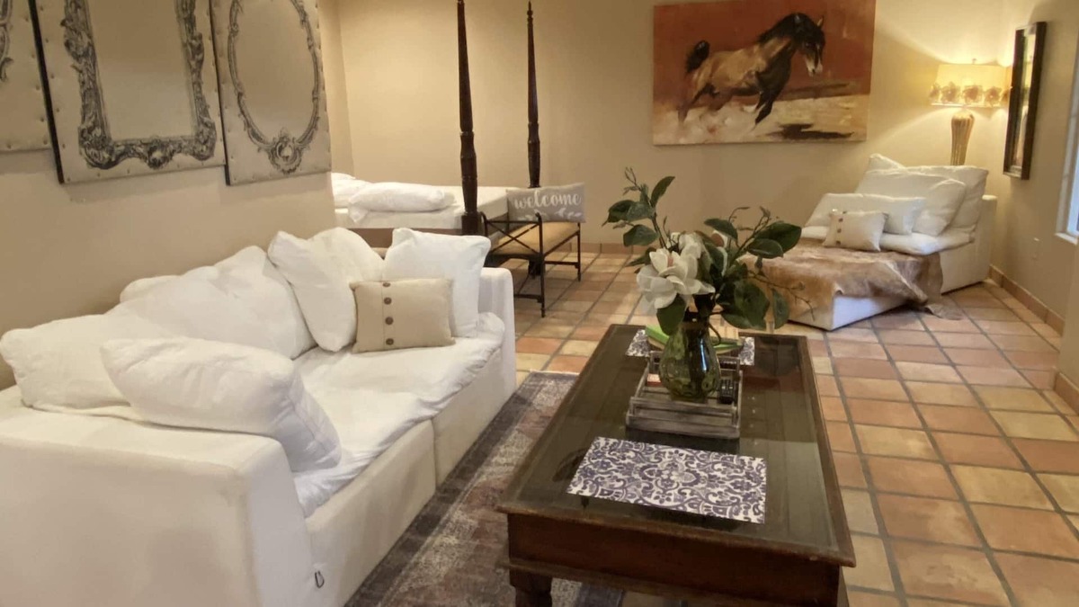 Rosedale Cottage | One and Only Casitas Style Living in Bakersfield