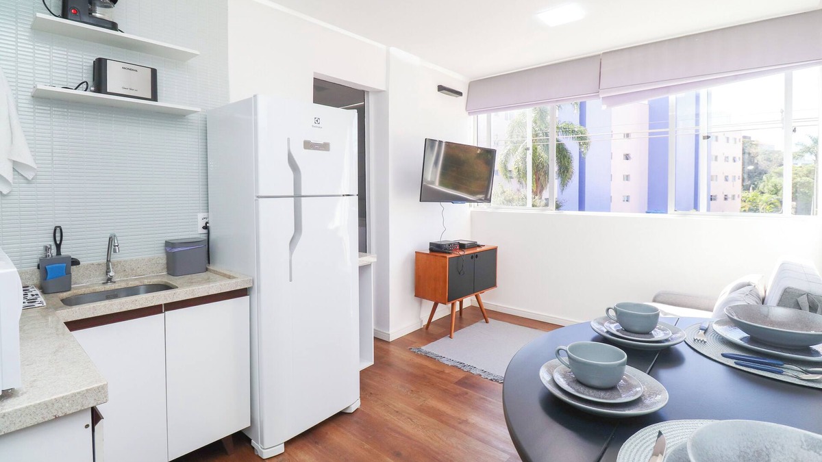 Alto da Gloria Apartment | One-bedroom apartment near Couto Pereira Stadium