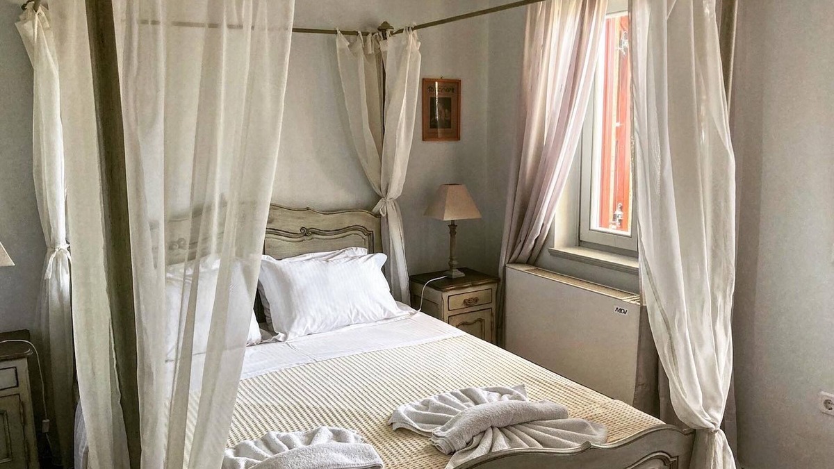 Mithimna Apartment | One bedroom apartment with sea view in Molyvos
