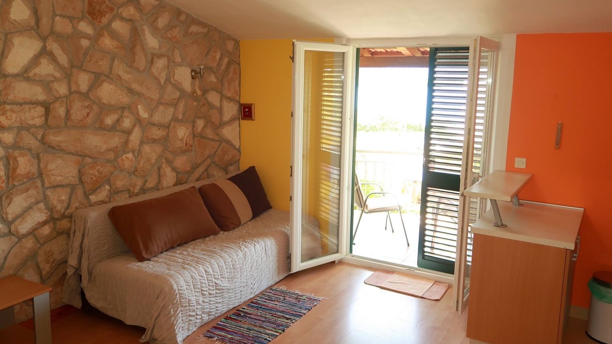 Loviste Apartment | One bedroom apartment with balcony and sea view Lovište, Pelješac (A-10197-d)