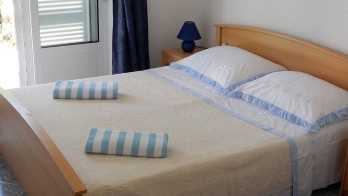 Loviste Apartment | One bedroom apartment with terrace Lovište, Pelješac (A-18656-a)