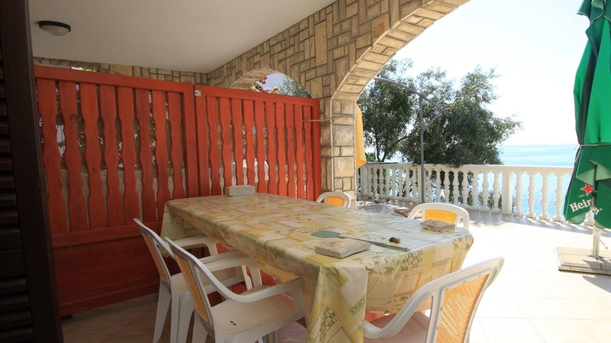 Zdrelac Apartment | One bedroom apartment near beach Ždrelac, Pašman (A-8406-b)