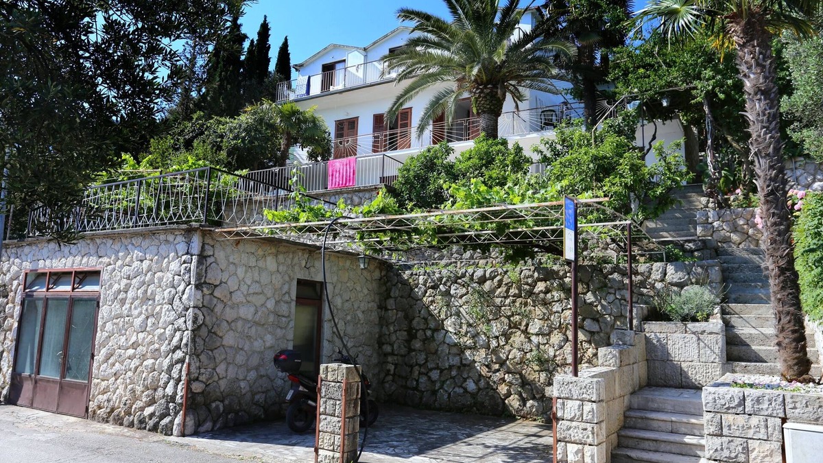 Trpanj Apartment | One bedroom apartment near beach Trpanj, Pelješac (A-258-b)