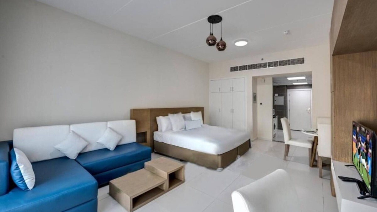 Dubai Investment Park Apartment | One Bedroom Apartment Near Dunes Village Dip By Luxury Bookings