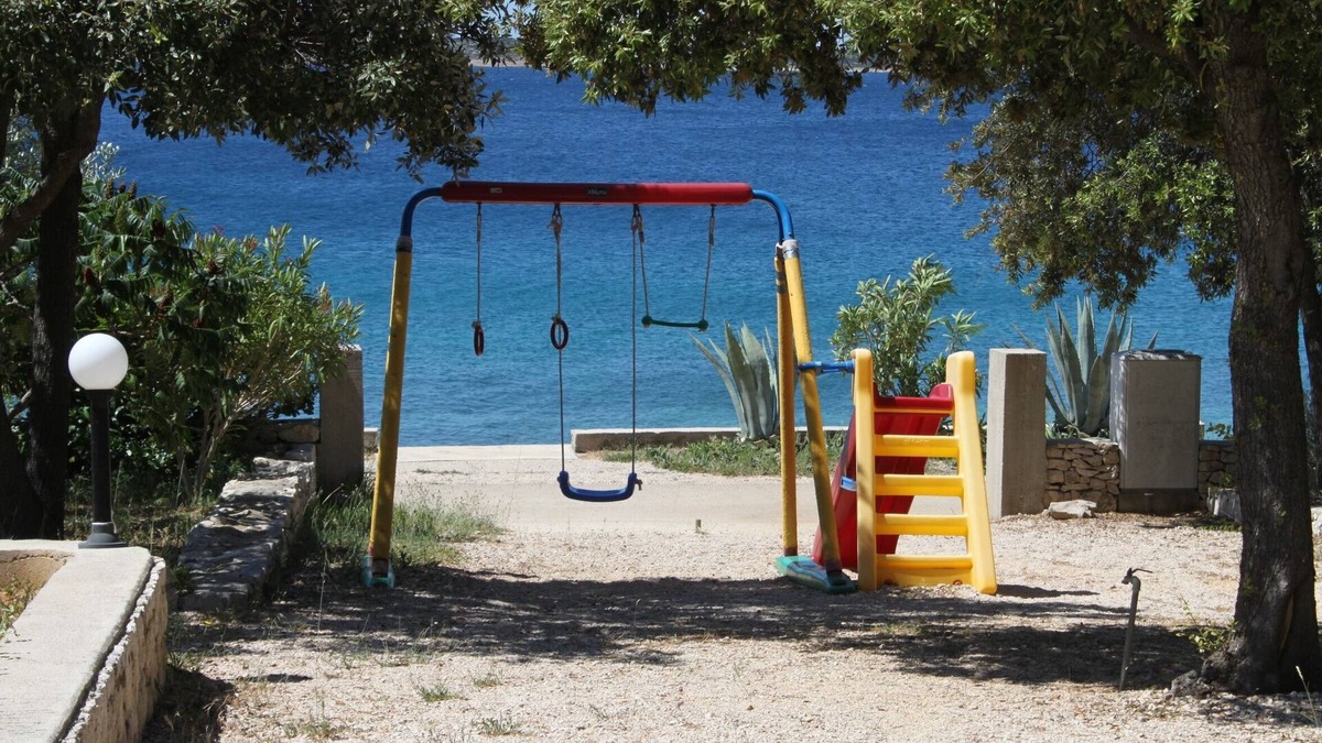Kolan Apartment | One bedroom apartment near beach Mandre, Pag (A-6284-a)