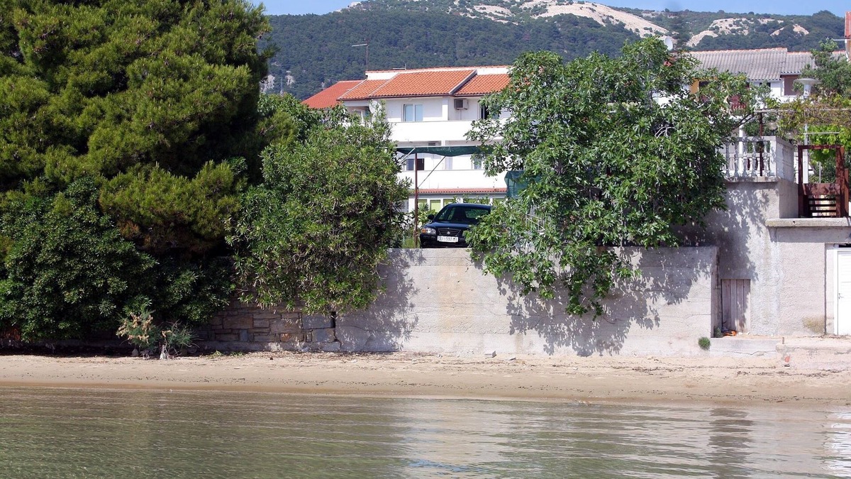Banjol Apartment | One bedroom apartment near beach Banjol, Rab (A-2008-a)