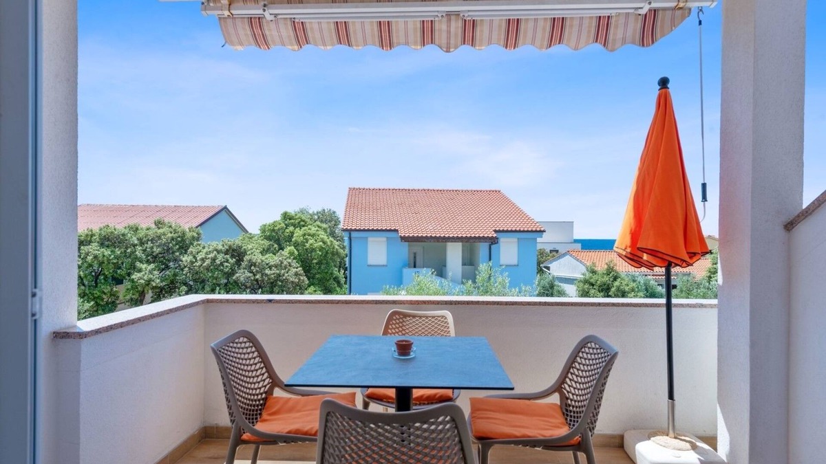 Mandre Apartment | One bedroom apartment with terrace Mandre, Pag (A-6418-d)