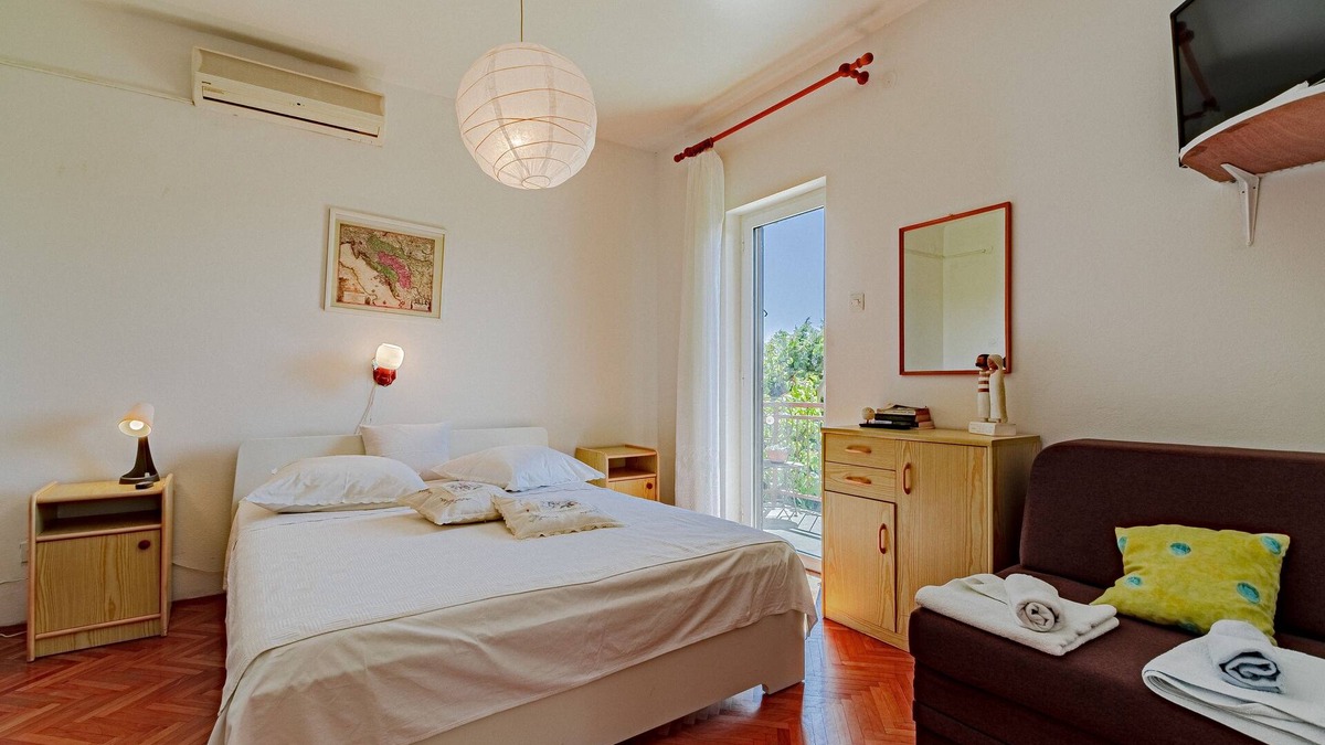 Stankovici Apartment | One bedroom apartment with balcony and sea view Orebić, Pelješac (A-10178-b)