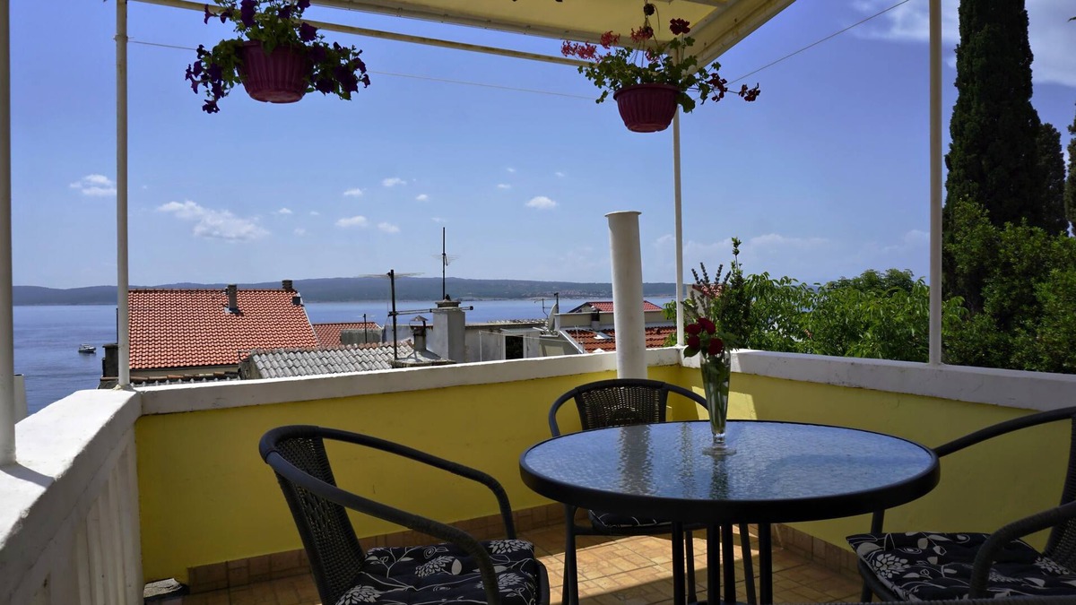 Selce Apartment | One bedroom apartment with terrace and sea view Selce, Crikvenica (A-22935-c)