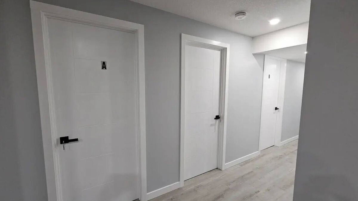Southeast Calgary House | One bedroom basement with lake access in a quite neighborhood