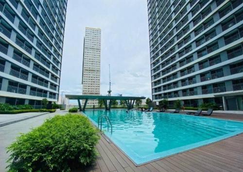 Highway Hills Apartment | One Bedroom Condo Unit Fame Residences Tower 4