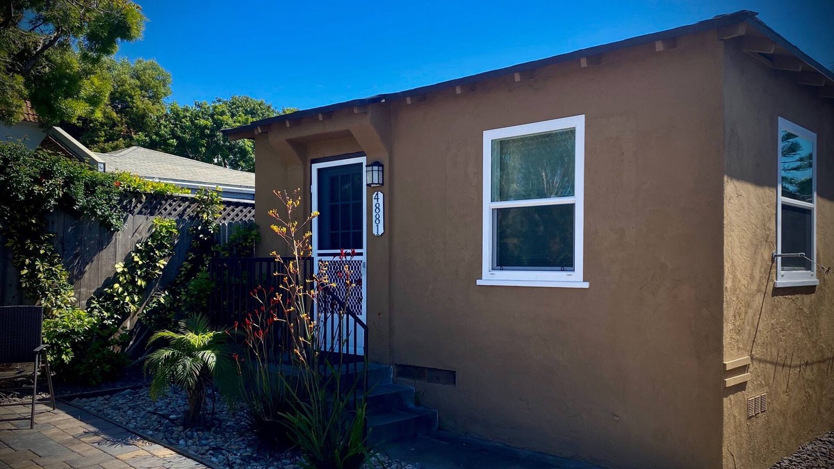 Ocean Beach Cottage | One bedroom cottage at Blue Heron Cottages