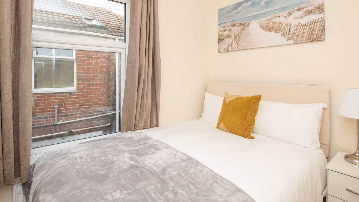 Southampton Apartment | One Bedroom Flat for Contractors, Nurses & Couples