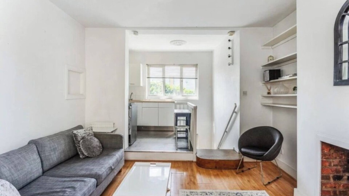 Greenwich West Apartment | One bedroom flat with Garden