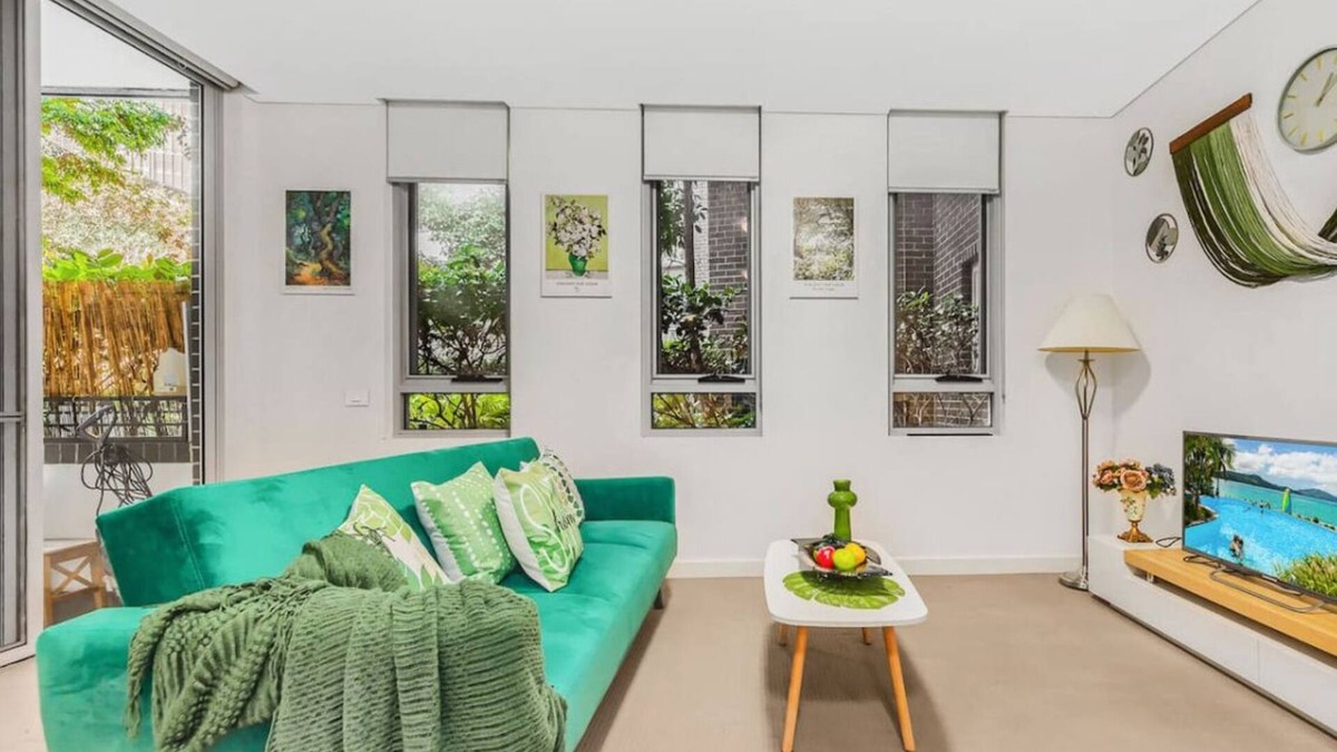 Wentworth Point Apartment | One Bedroom in Wentworth Point