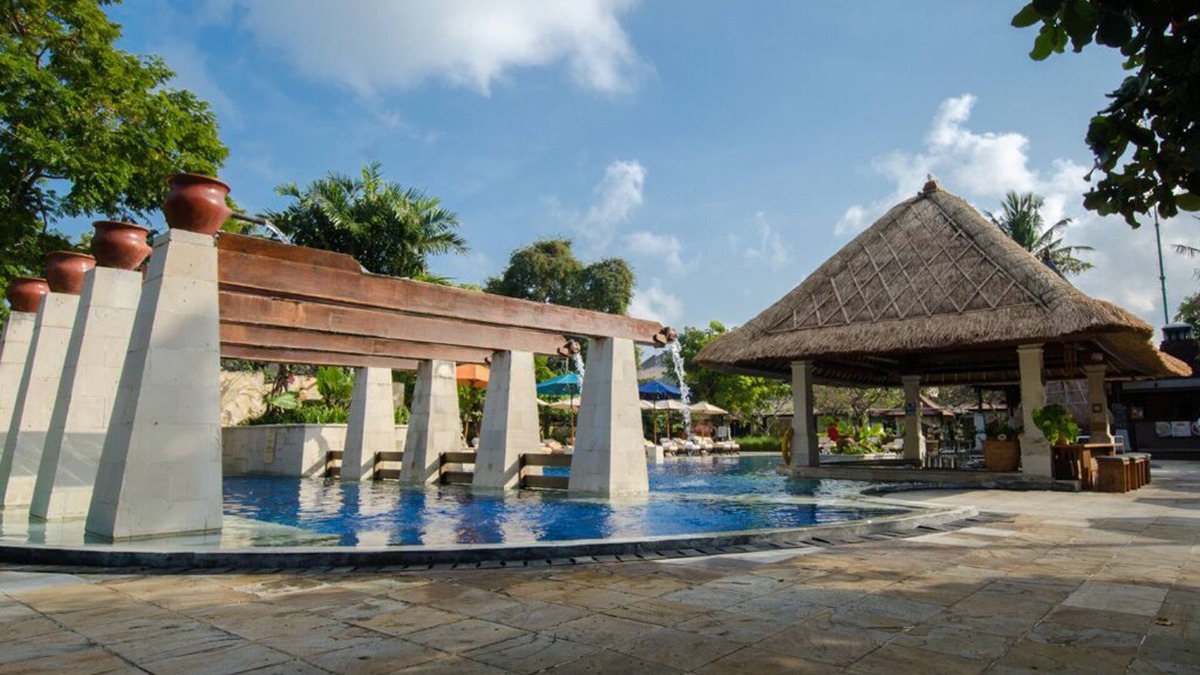 Kartika Plaza Villa | One Bedroom Pool Villa, walking distance to the beach and shopping center