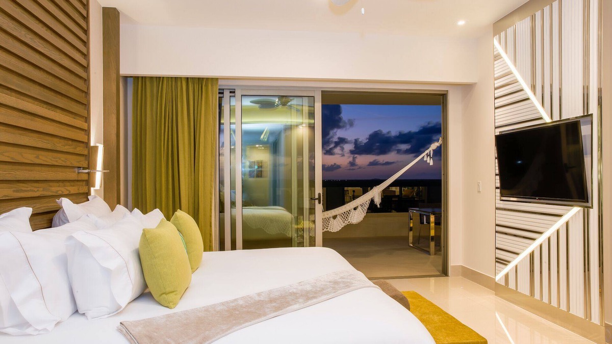 Puerto Juarez Hotel | One Bedroom Suite—Garza Blanca Cancun Apartment in Cancun, Mexico