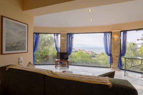 Alikanas Villa | One Bedroom Villa