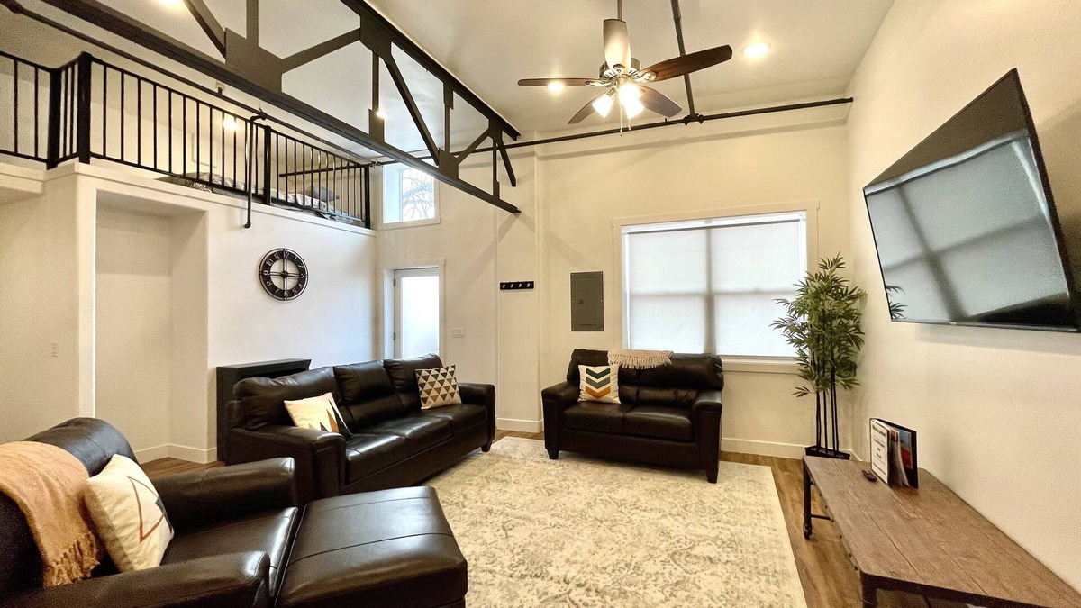 Moab Condo | One block to Moab shops and restaurants closest condos to downtown