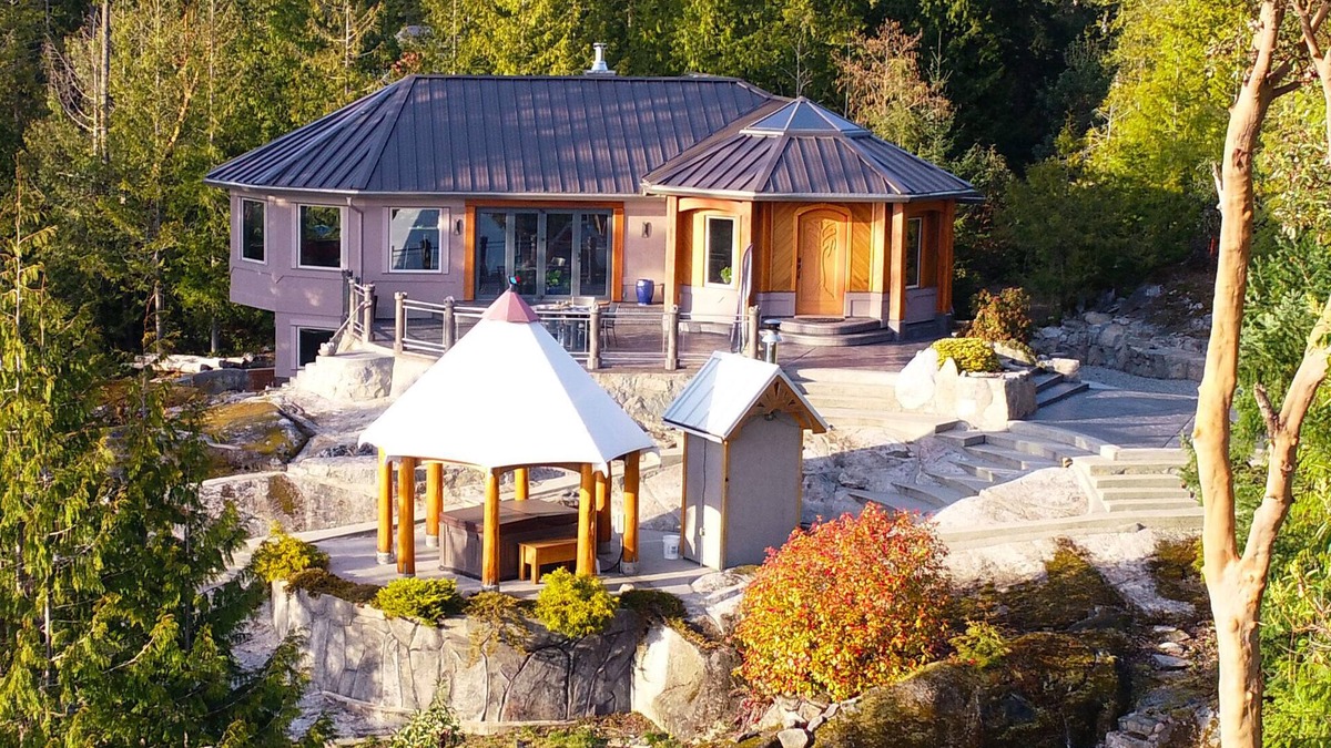 Halfmoon Bay House | One of a kind custom home with exceptional views overlooking Strait of Georgia