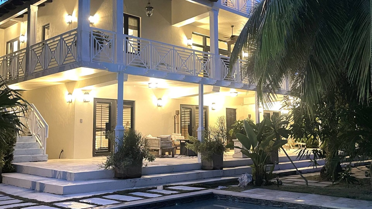 Lower Matecumbe Key Villa | One of a Kind Sanctuary in Beautiful Islamorada