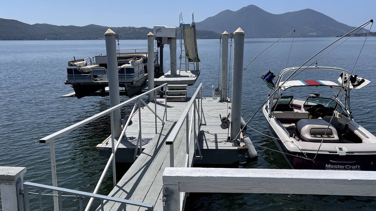 Clearlake Park House | One of the best bass fishing lakes in America! Water sports heaven!