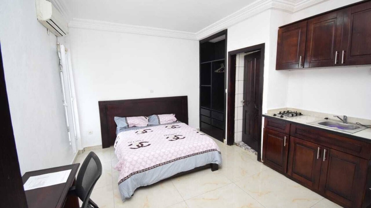 Douala House | One-room apartment, 5 minutes from the shopping center