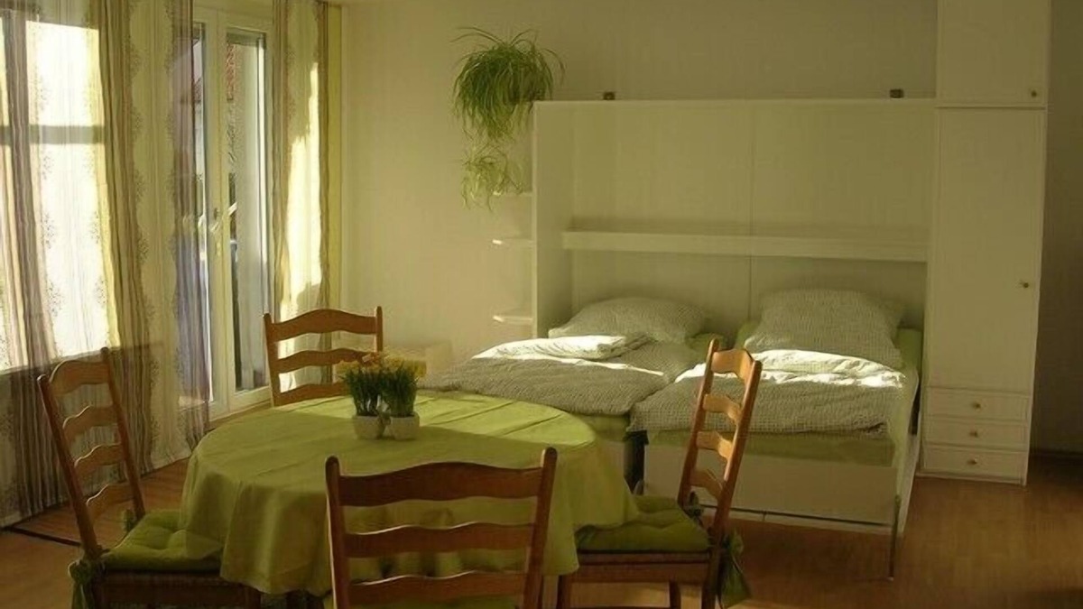 Zirndorf Apartment | One-room non-smoking apartment with 45 sqm