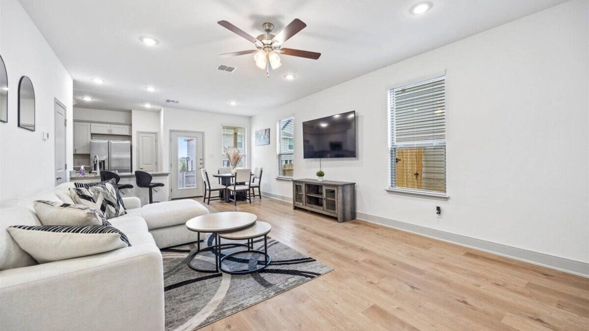 San Antonio House | Only 10 minutes to Lackland!