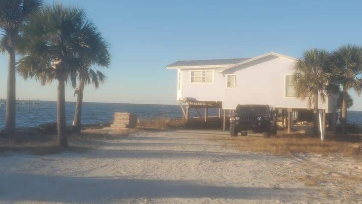 Fort Morgan Cottage | ONLY 20 feet from the Bay/See Dolphins, kayaks,etc