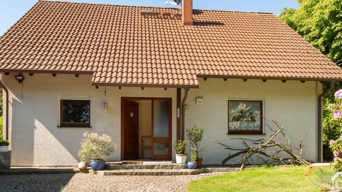 Lohbrugge Apartment | Only 20 minutes from the city center