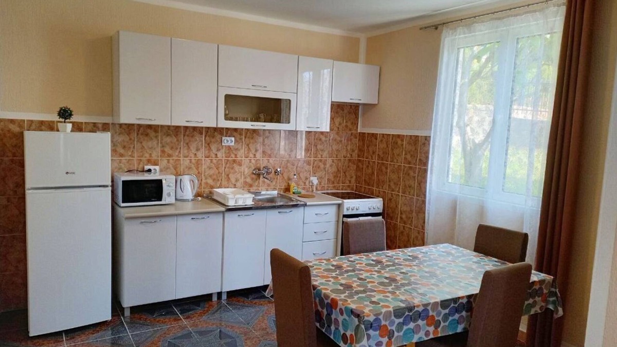 Bar Apartment | Only 5 minutes from the beach by feet.