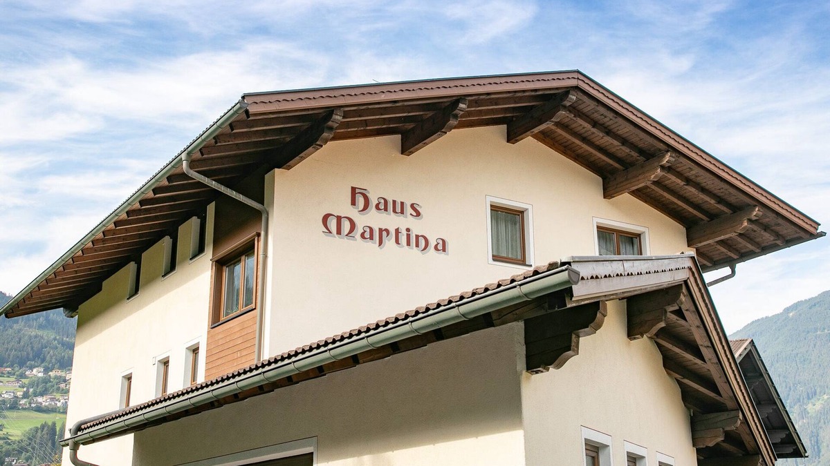 Zell am Ziller Apartment | only a 2-minute walk to the Rosenalm cable car - Zillertal Arena - free WiFi