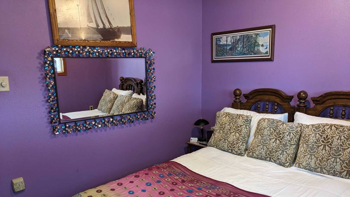 Nordland Cabin | Only feet from the bay and private beach, Romantic Room with Queen bed.
