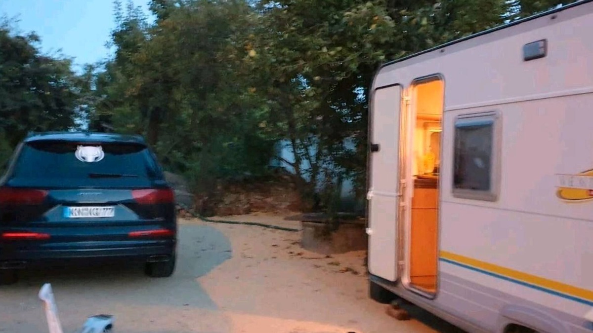 Csorvas RV Rental | Only pitches for mobile homes, tiny houses, tents & others on own land. Property!