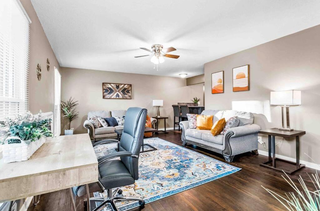 Overland Park Apartment | OP Gem/Perfect for Families/Adorable
