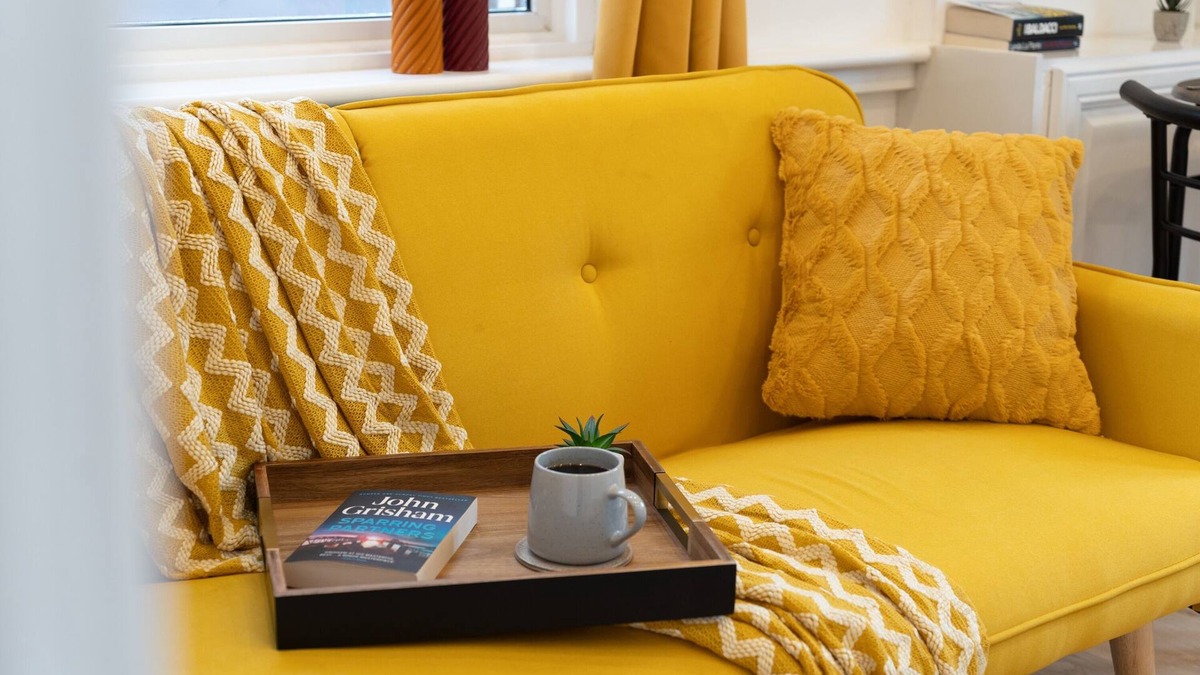 Portsmouth Apartment | Open Mind Property - Apartment with 2 Beds