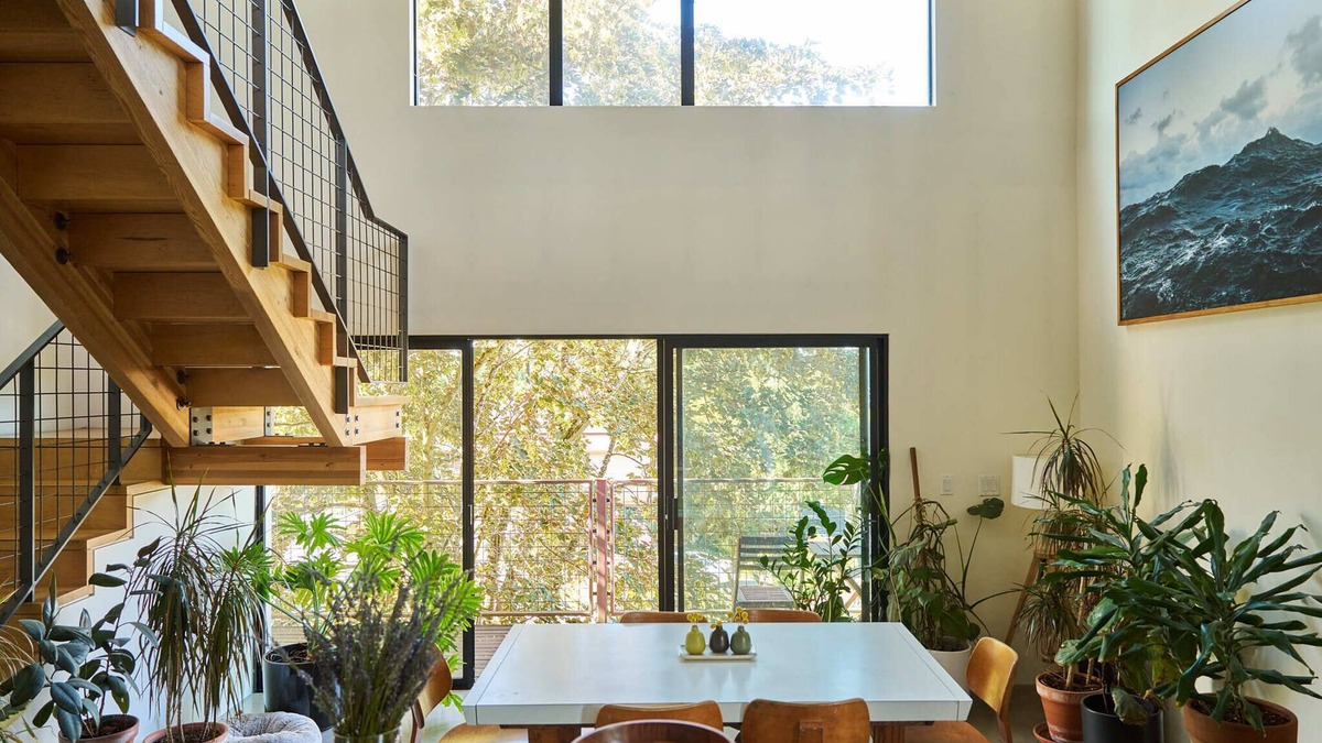 Richmond Apartment | Open plan 2 story corner loft on Division Street. 2 balconies, nbeautiful views!