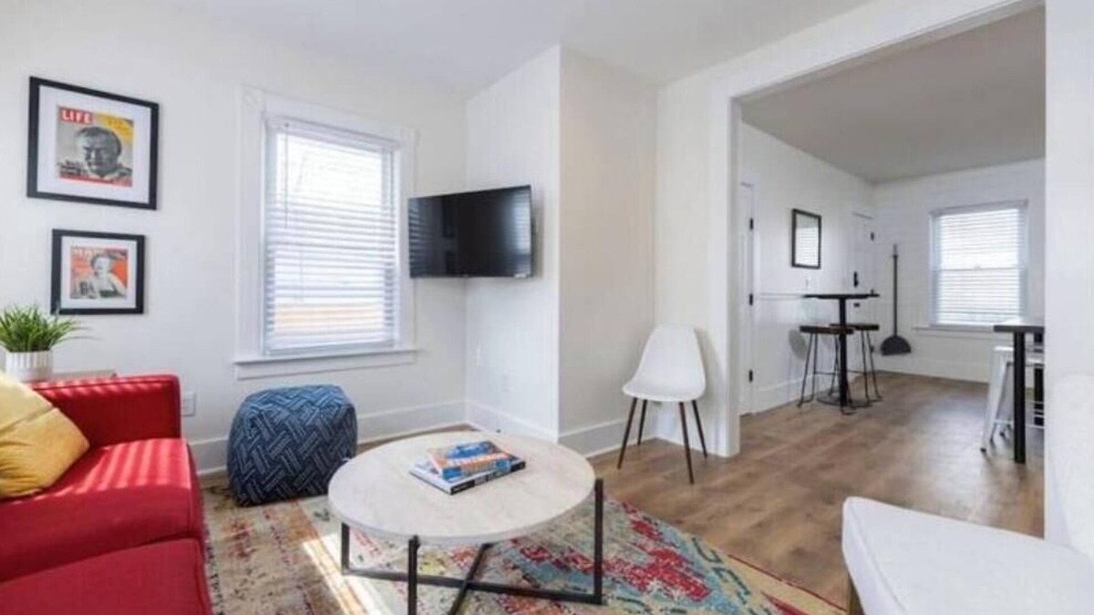 Mystic - New London Apartment | Open Plan Mystic Center, Big 2BR w/Parking