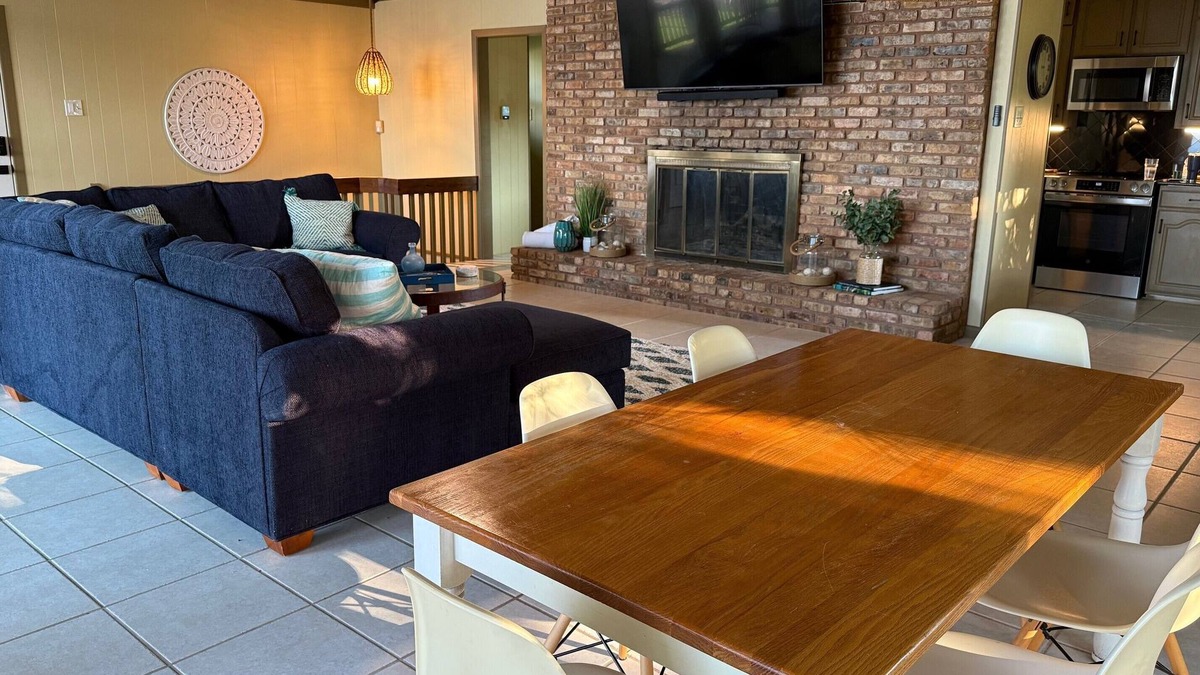 Seven Points House | Open Water - Charming 3-bedroom house on Cedar Creek Lake