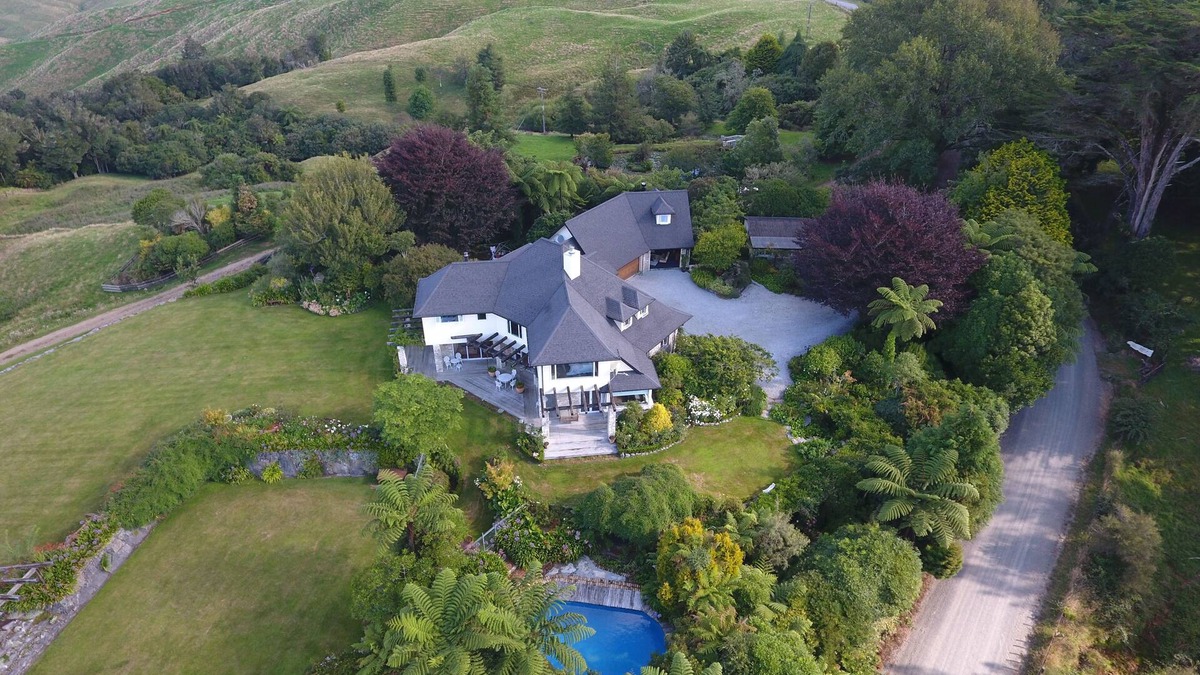Te Kuiti Cabin | Opens 2025! Private retreat will spoil you, Stunning views, Waitomo's Hidden Gem
