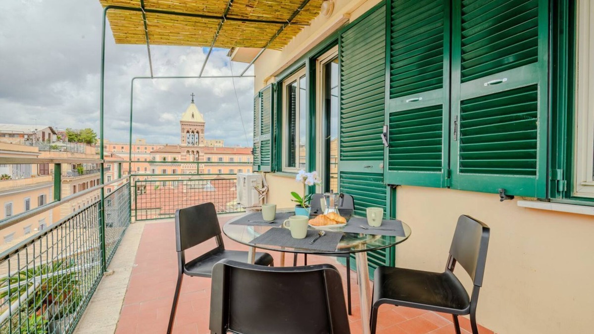 Repubblica Apartment | Opera 65 Roof Terrace