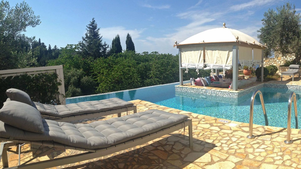 Vlachopoulatika Apartment | Opera House & Pool - Luxury Apartment Oro, Paxos