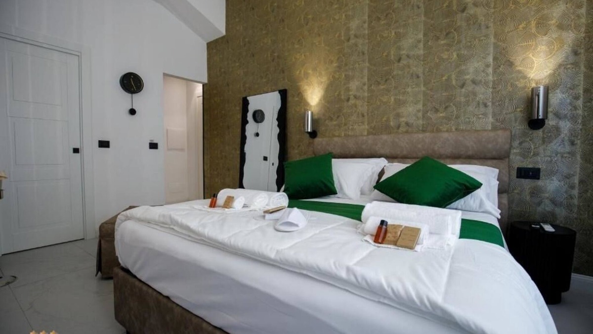 Province of Messina House | OPERAPRIMASUITE in the center - Luxury Suite