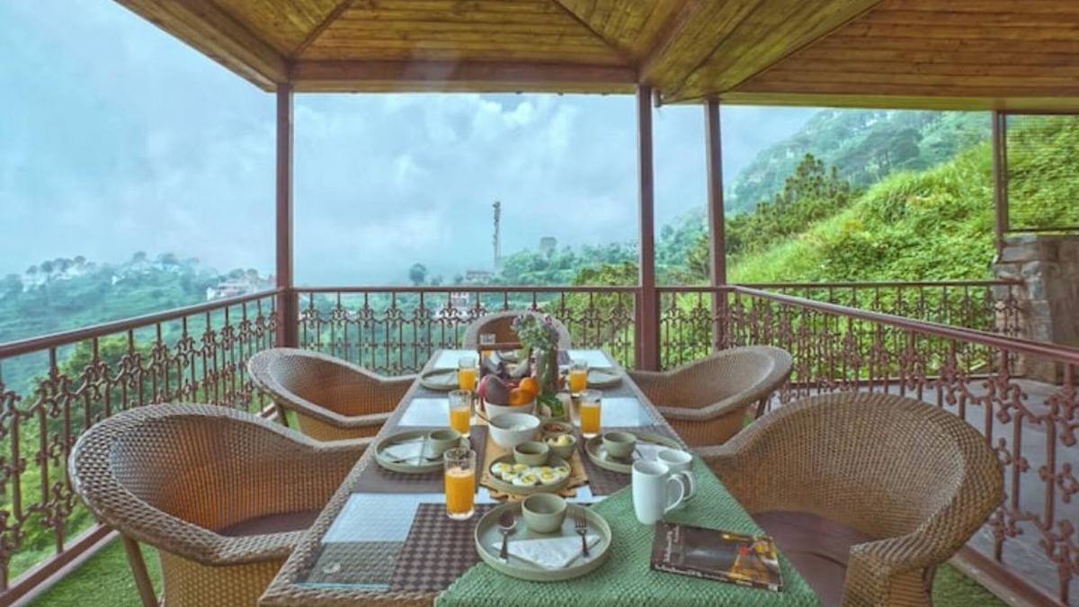 Kasauli House | Opulence Kasauli| 7 bedroom Villa | Open Theatre