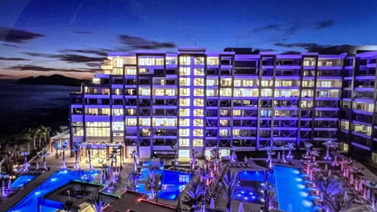 Cabo San Lucas Resort | Opulent 4-Bed Penthouse, Jacuzzi, Butler & Ocean Views, Garza Blanca, Los Cabos